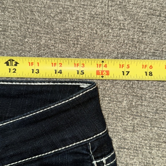 Daytrip Jeans - Picture 6 of 8